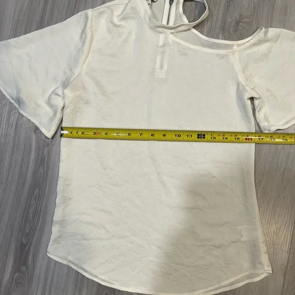 Express Elegant White‎ Women's Top - Picture 5 of 7